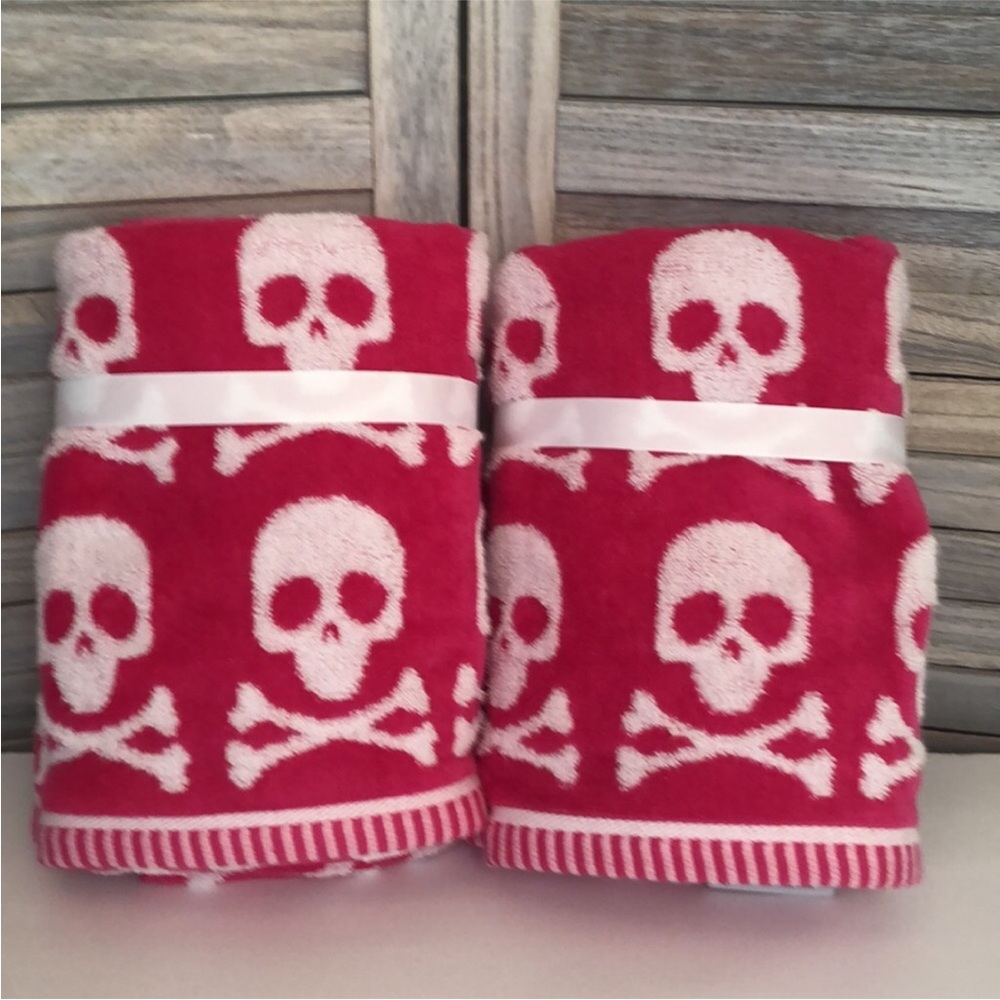 Skull and Crossbones Towels